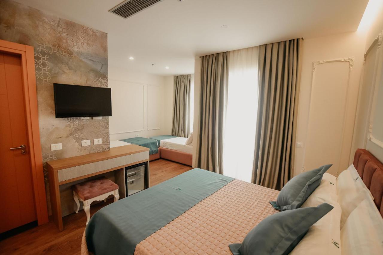 Martiness Hotel Durres Exterior photo
