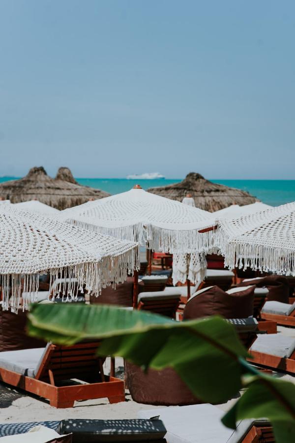 Martiness Hotel Durres Exterior photo